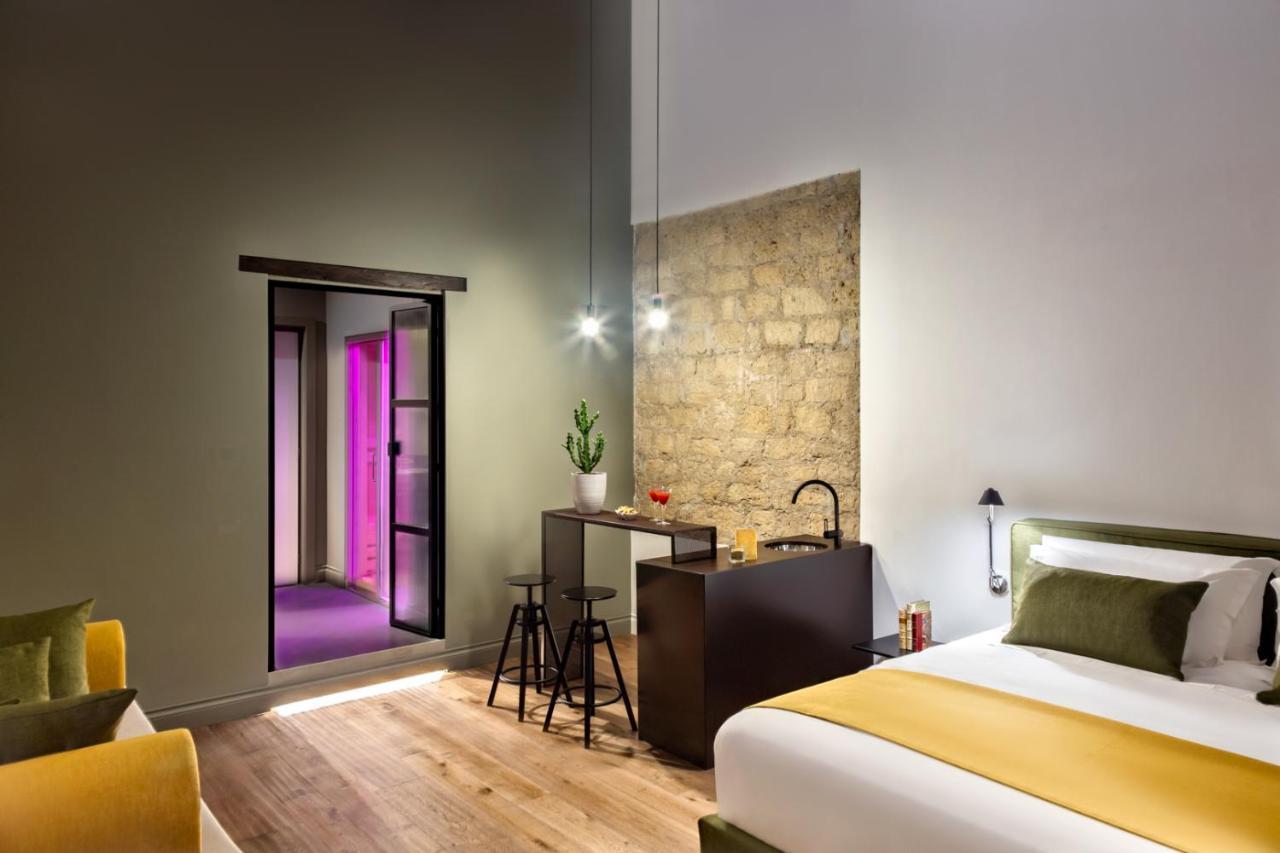 Guest house Artemisia Domus - Centro Storico 2*